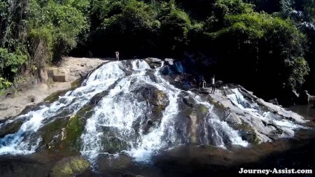 Водопад Гоа Ранг-Ренг (Goa Rang-Reng Waterfall)