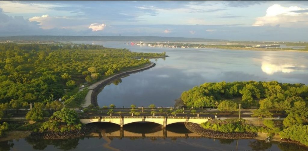Мост на остров Серанган